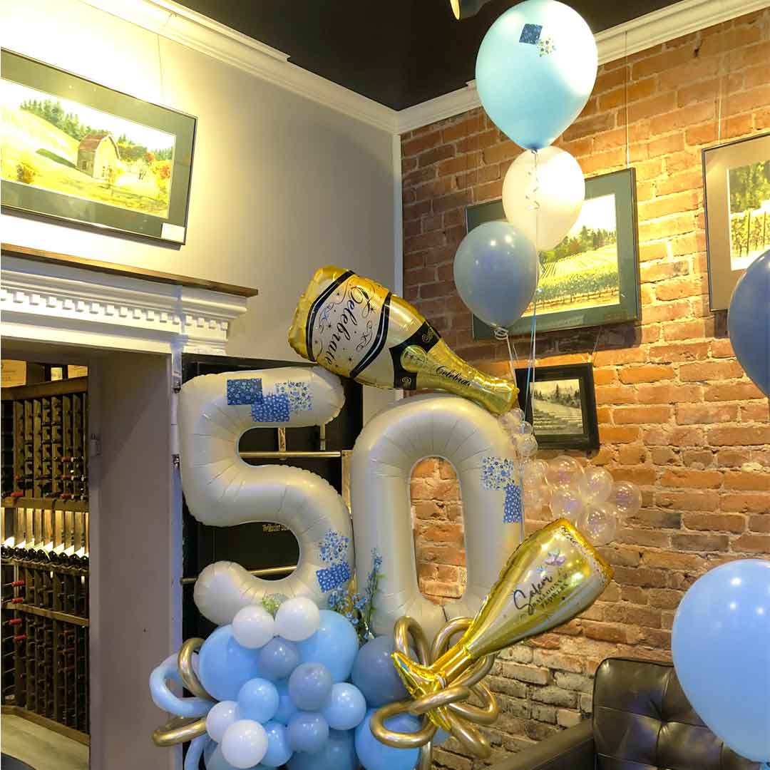 Carpa para globos con números de flores azules