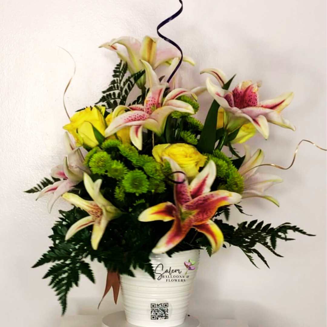 lily rose flower shop Lily and Rose Flower Arrangement