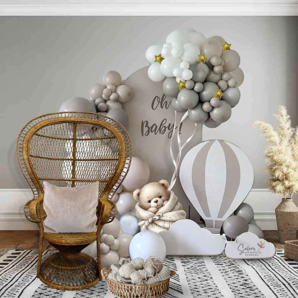 Up Up and Snuggles. Balloon Décor