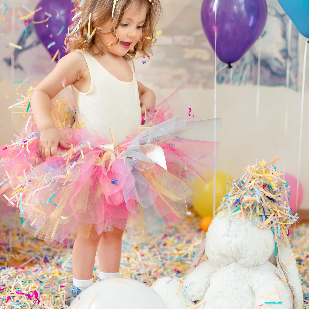 Helium balloons, Birthday party balloon decor. Salem Oregon and nearby cities.